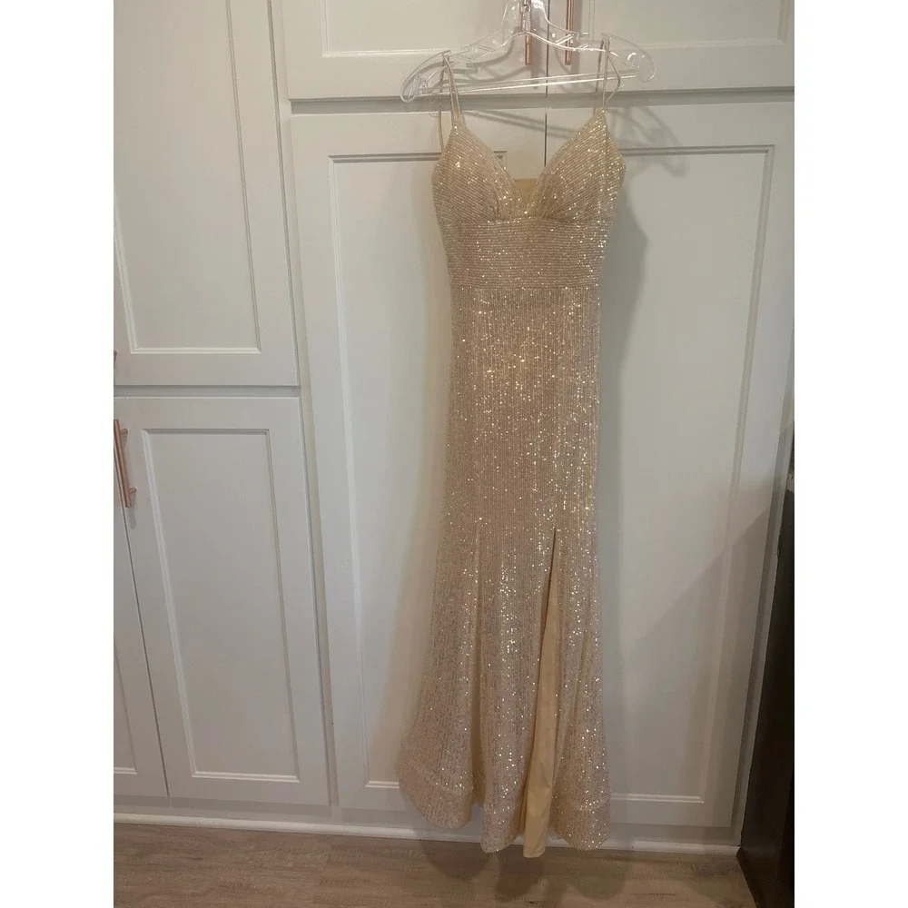 gold formal dress size 8 gold formal dress Maxi Long Gold Lace Halter Formal Prom Evening Dress EN5612 Size 8 / Gold-parroquiadesanalbertomagno.com